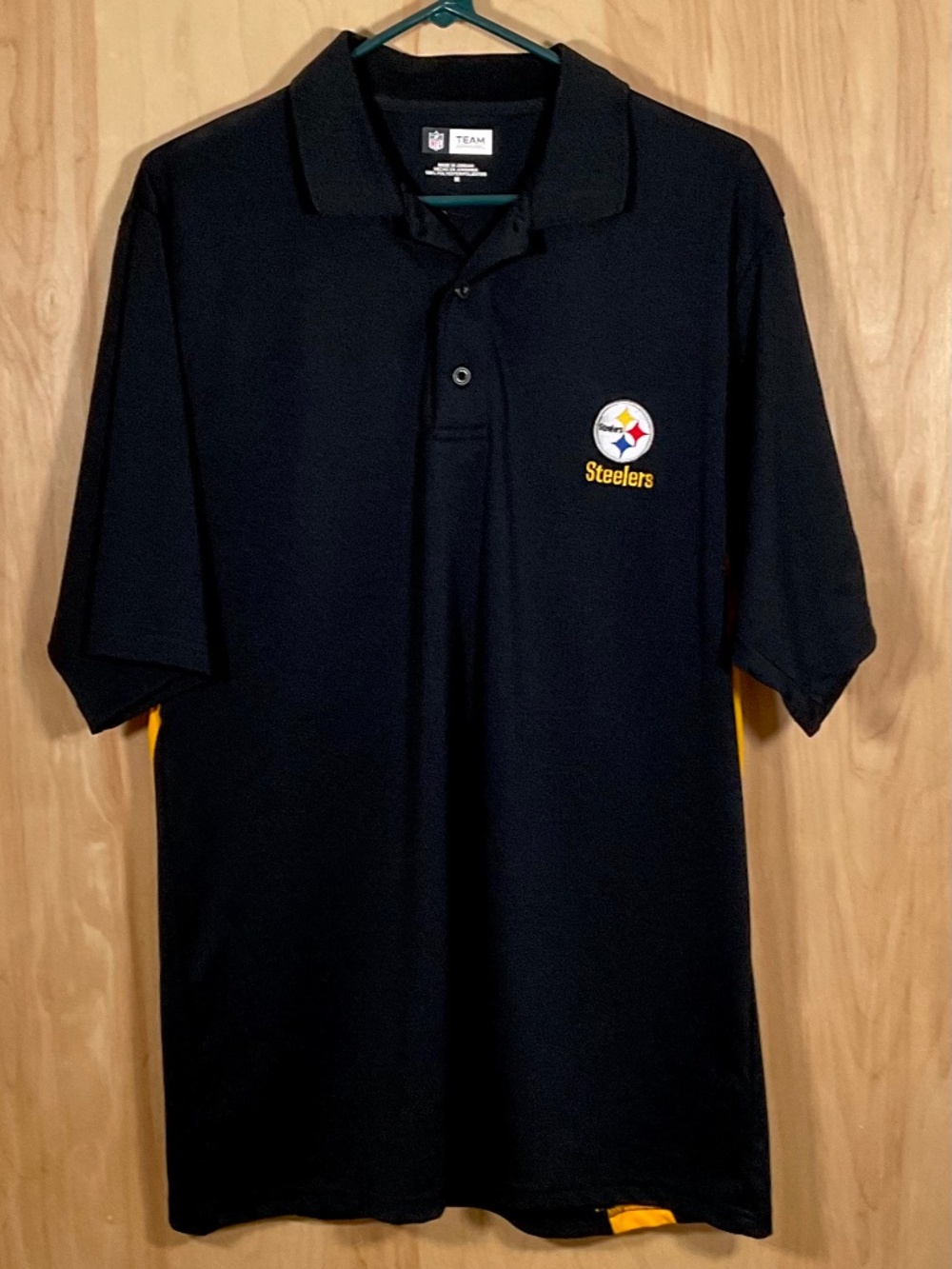 NFL Team Apparel Pittsburgh Steelers polo - Like New